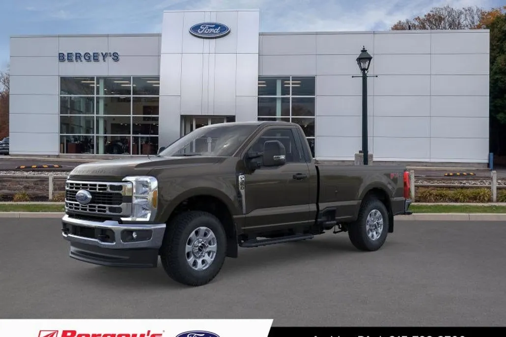 2025 Ford F-350 XLT photo 1