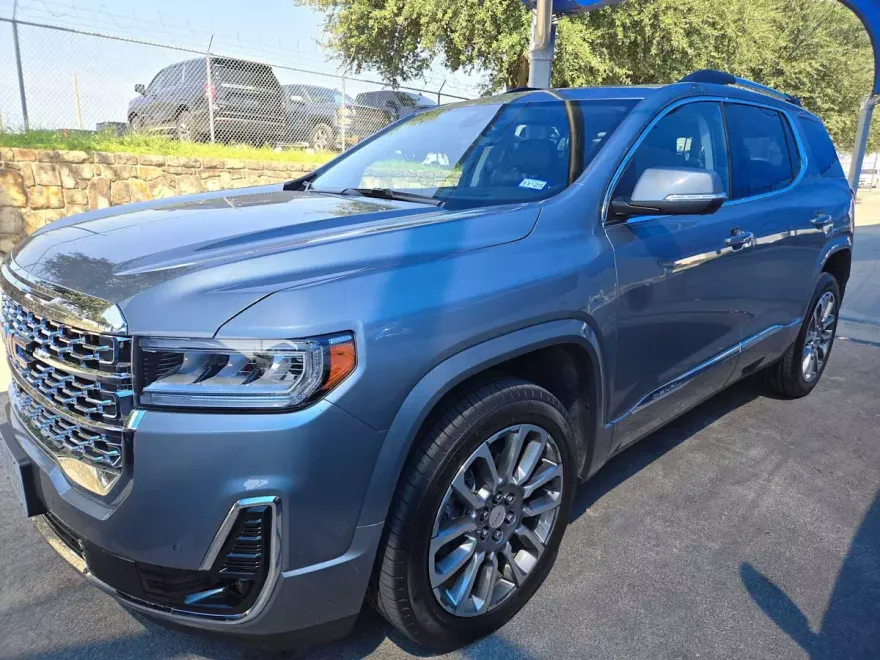 2023 Gmc Acadia Denali photo 1