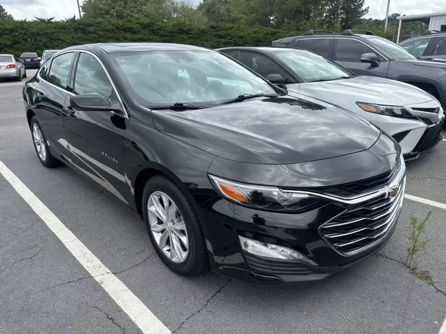 2024 Chevrolet Malibu 1LT photo 1
