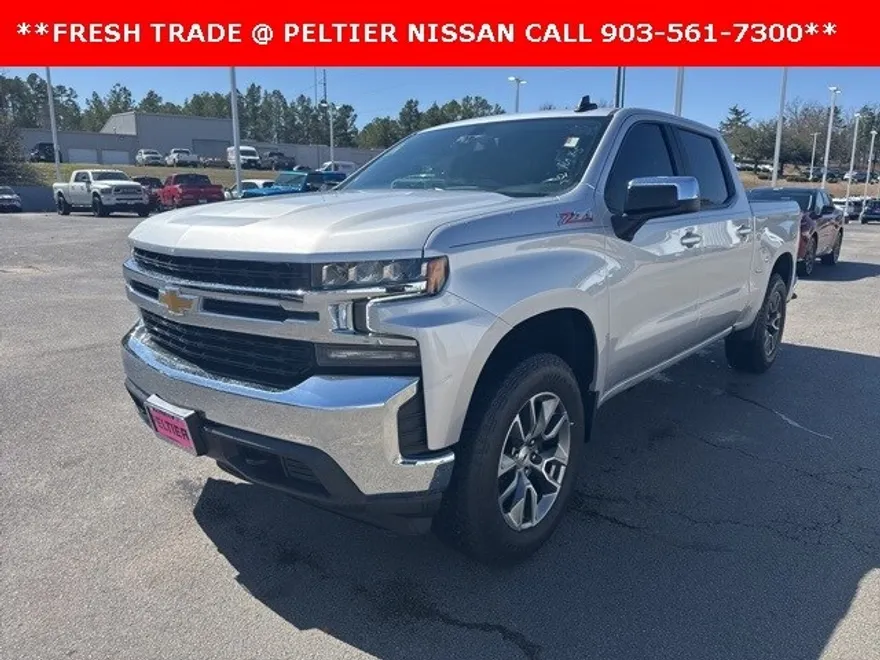 2021 Chevrolet Silverado 1500 LT photo 1