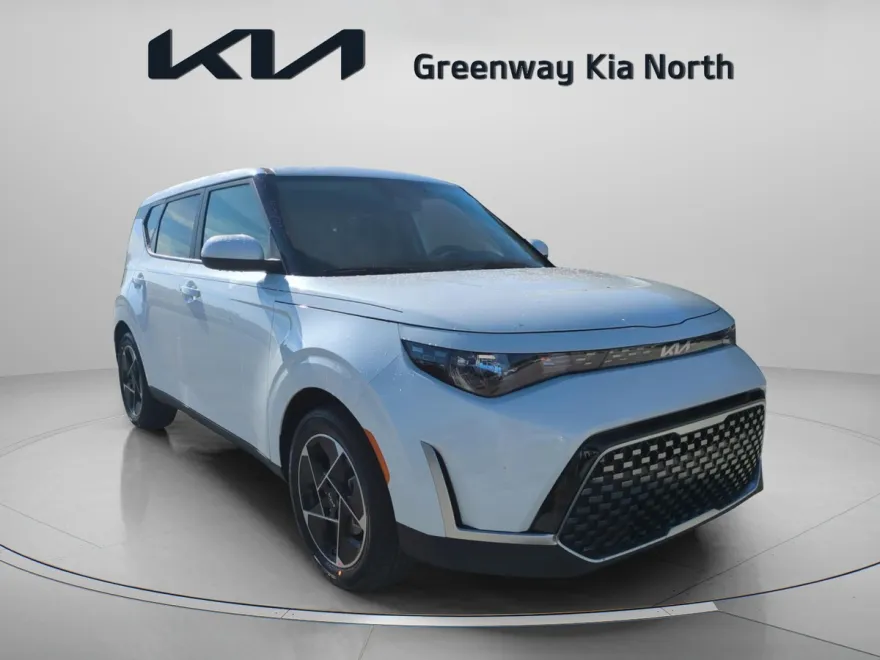 2025 Kia Soul EX photo 1