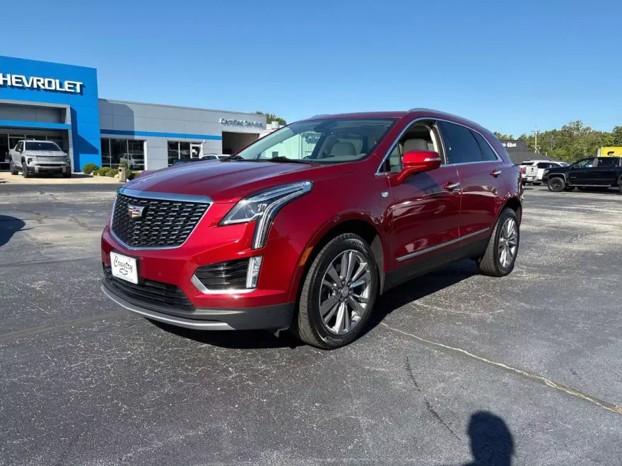 2022 Cadillac XT5 Premium Luxury photo 1