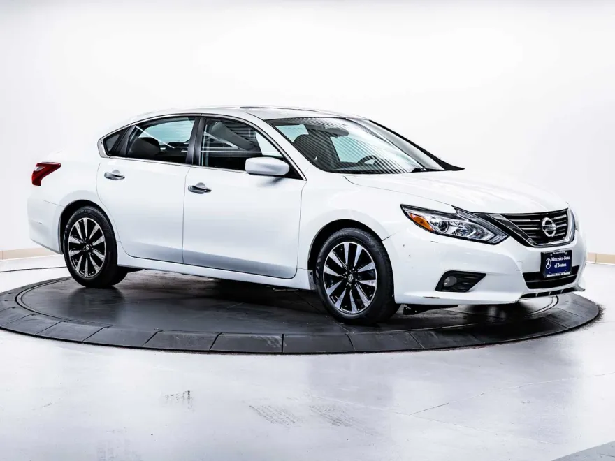 2018 Nissan Altima 2.5 SV photo 1