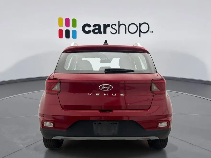 2022 Hyundai Venue SEL Limited photo 1