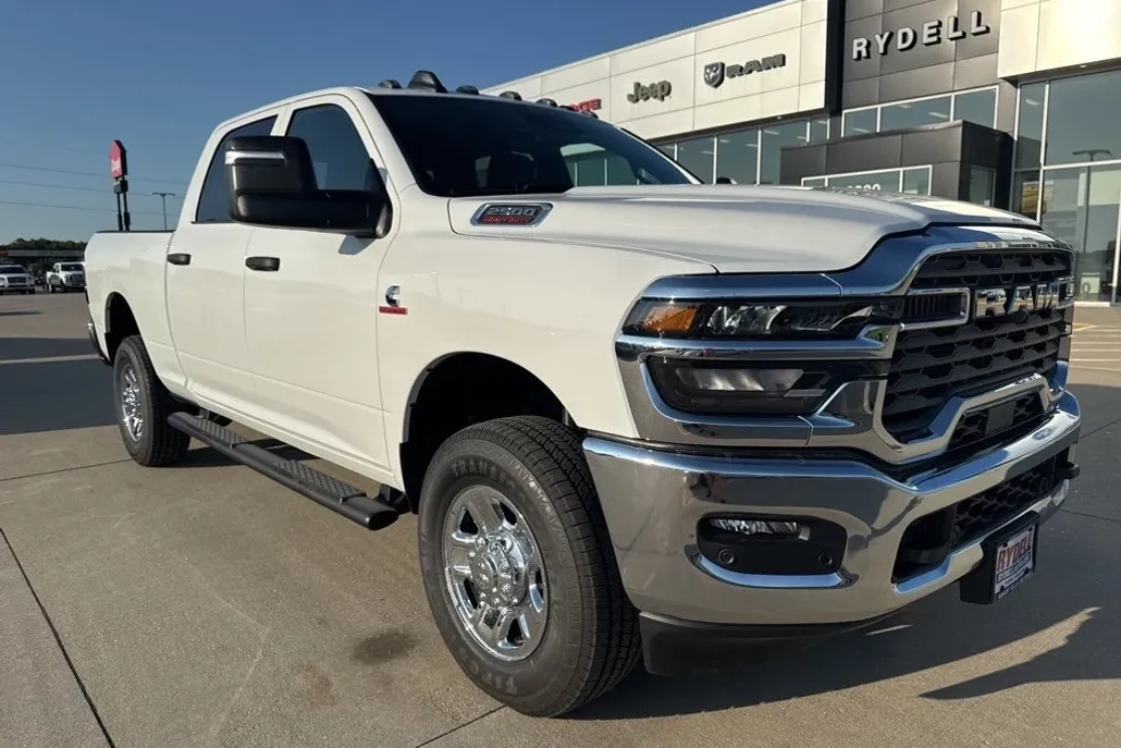 2025 Ram 2500 Tradesman photo 1