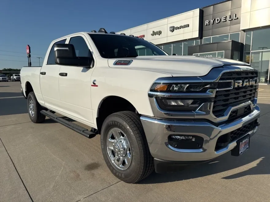 2025 Ram 2500 Tradesman photo 1
