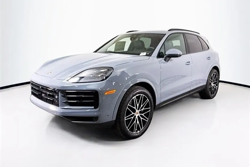 2025 Porsche Cayenne photo 1