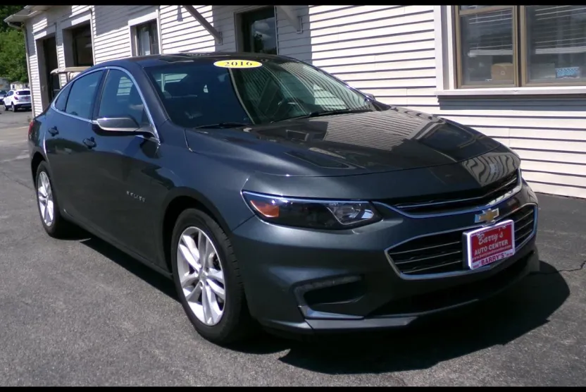 2016 Chevrolet Malibu 1LT photo 1