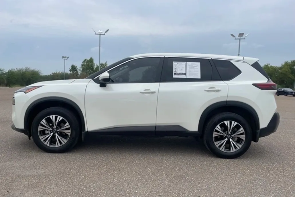 2023 Nissan Rogue SV photo 1