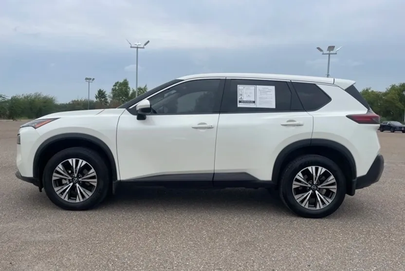 2023 Nissan Rogue SV photo 1
