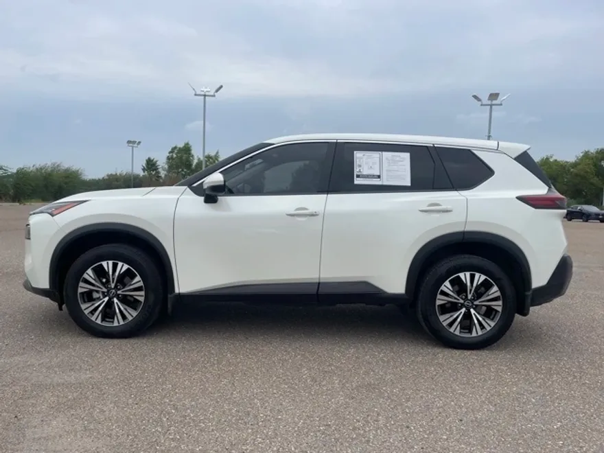 2023 Nissan Rogue SV photo 1