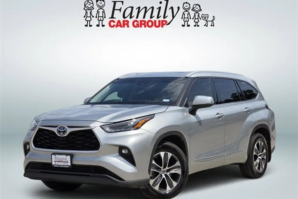 2022 Toyota Highlander Hybrid XLE photo 1
