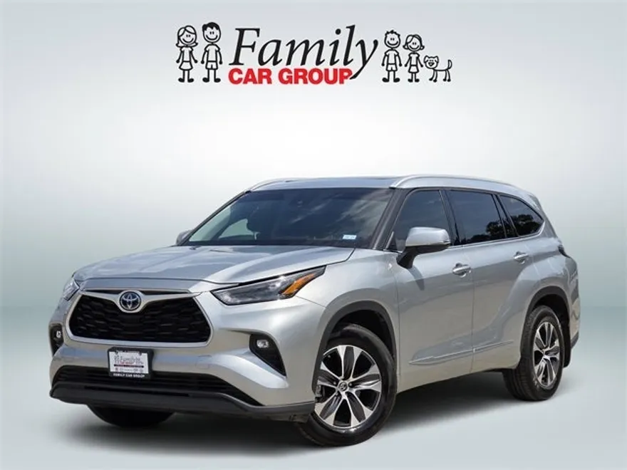 2022 Toyota Highlander Hybrid XLE photo 1