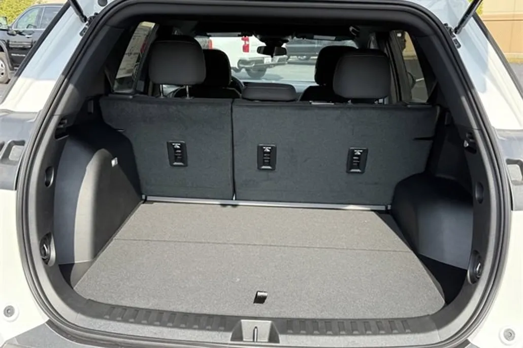 2026 Chevrolet Equinox LT photo 1