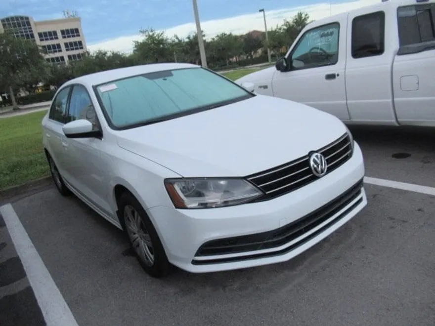 2017 Volkswagen Jetta 1.4T S photo 1