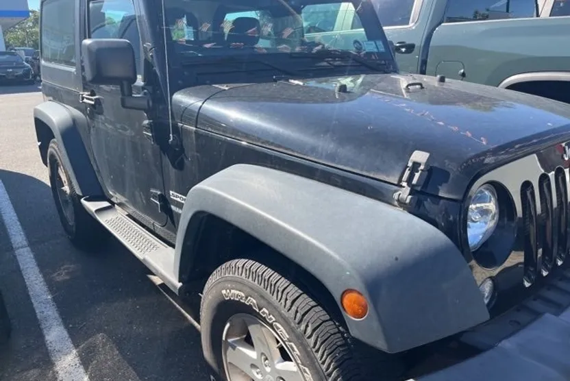 2016 Jeep Wrangler Sport photo 1
