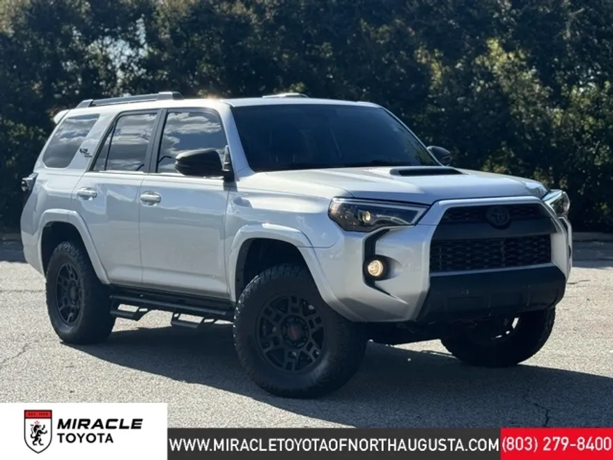 2019 Toyota 4Runner TRD Off-Road Premium photo 1