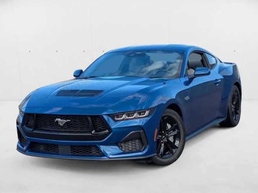 2024 Ford Mustang GT photo 1