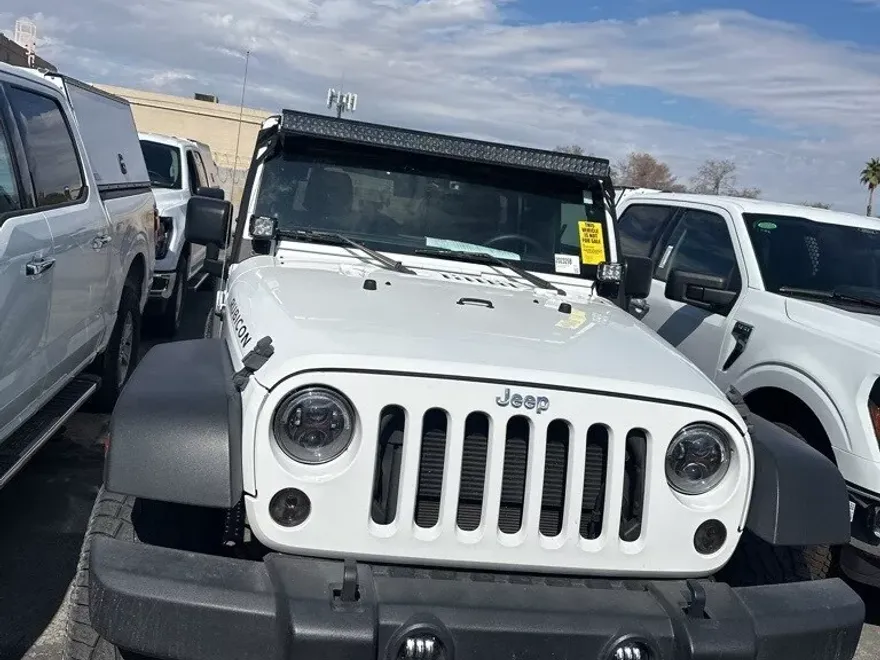 2014 Jeep Wrangler Unlimited Rubicon photo 1