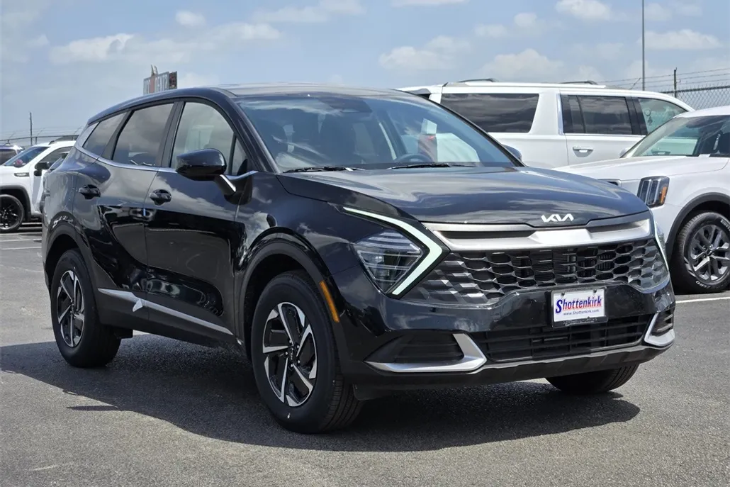 2025 Kia Sportage Hybrid LX photo 1