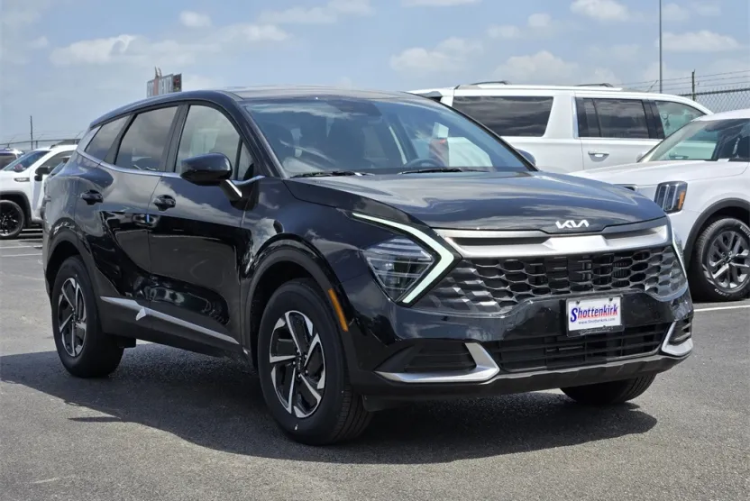 2025 Kia Sportage Hybrid LX photo 1