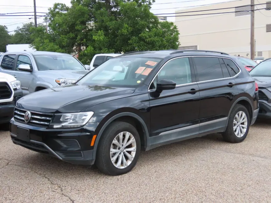 2018 Volkswagen Tiguan SE photo 1