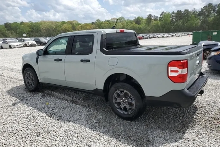 2024 Ford Maverick XLT photo 1