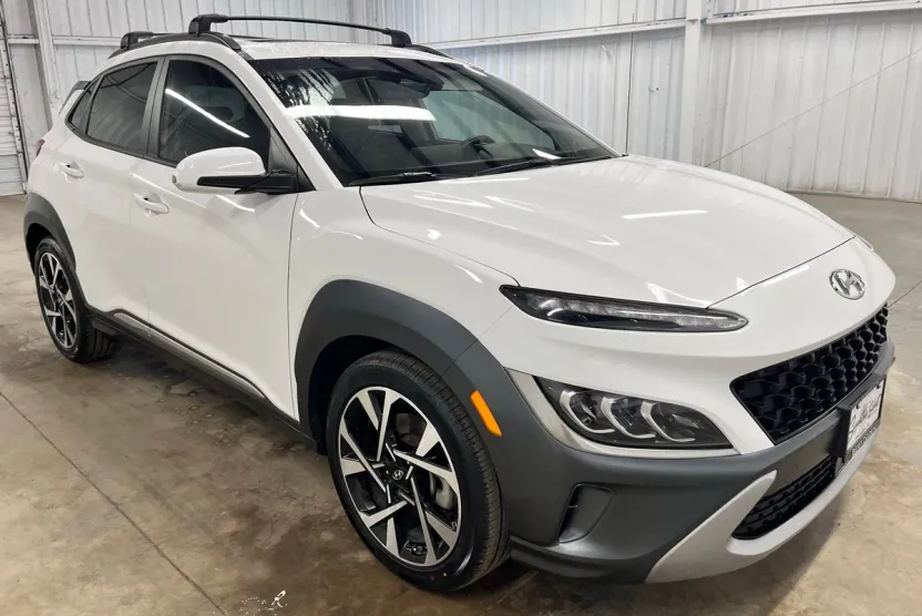 2022 Hyundai Kona Limited photo 1