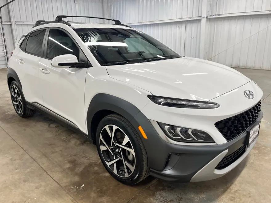 2022 Hyundai Kona Limited photo 1