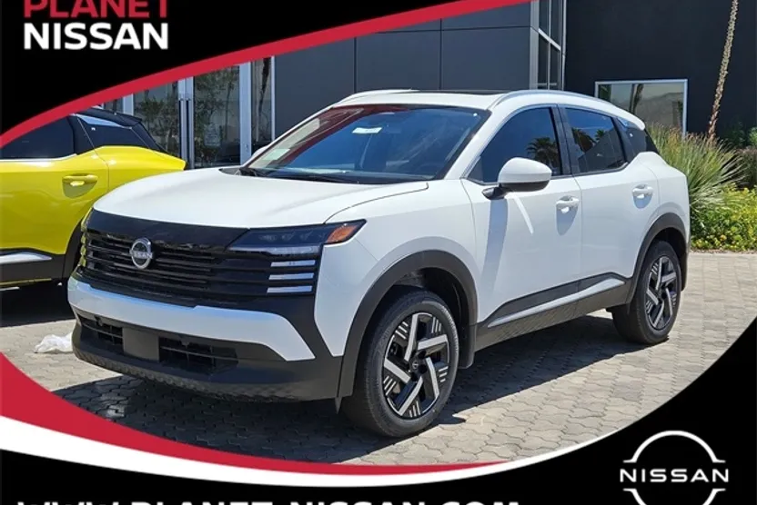 2025 Nissan Kicks SV photo 1
