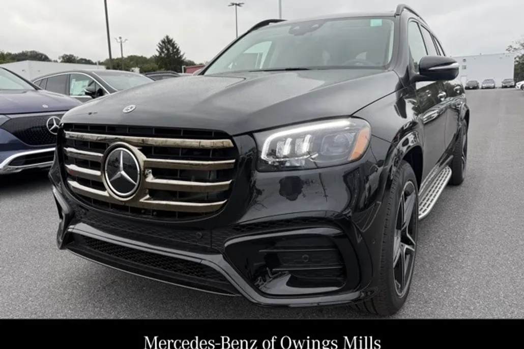 2026 Mercedes Benz GLS 450 4MATIC photo 1