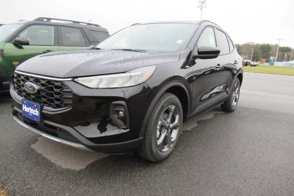 2025 Ford Escape ST-Line Select photo 1