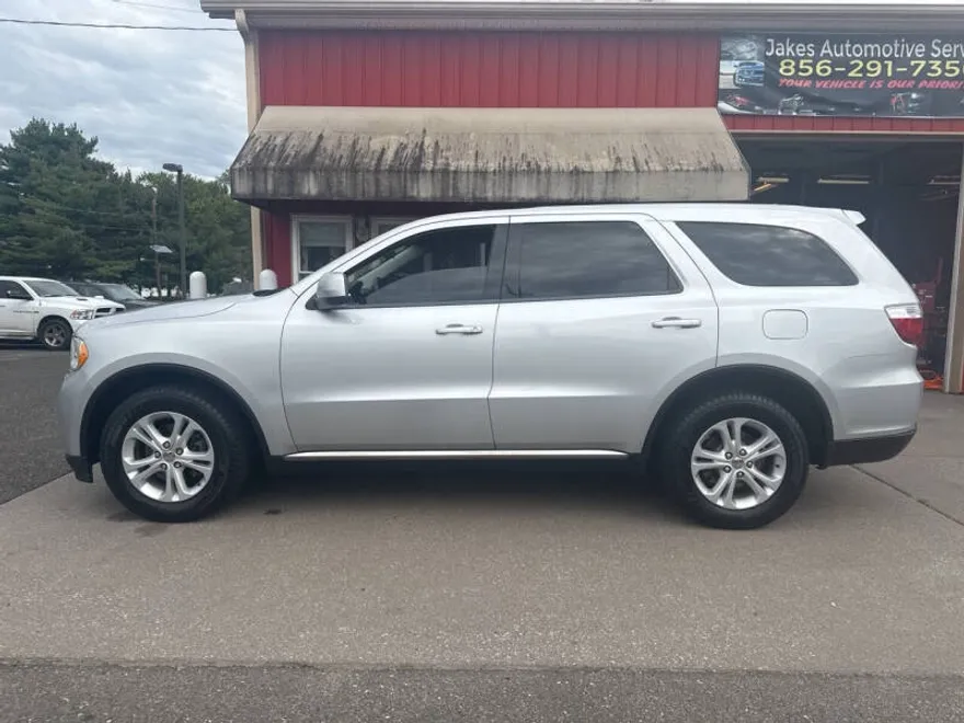 2012 Dodge Durango SXT photo 1