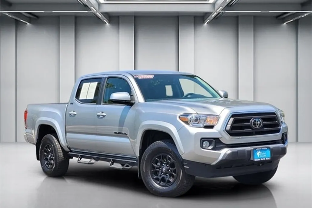 2022 Toyota Tacoma SR5 V6 photo 1