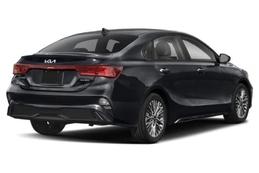 2024 Kia Forte GT-Line photo 1