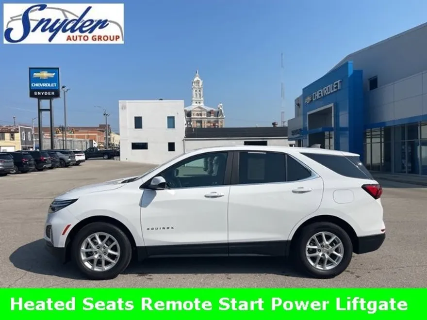 2023 Chevrolet Equinox LT photo 1
