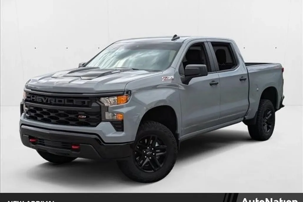 2025 Chevrolet Silverado 1500 Custom Trail Boss photo 1