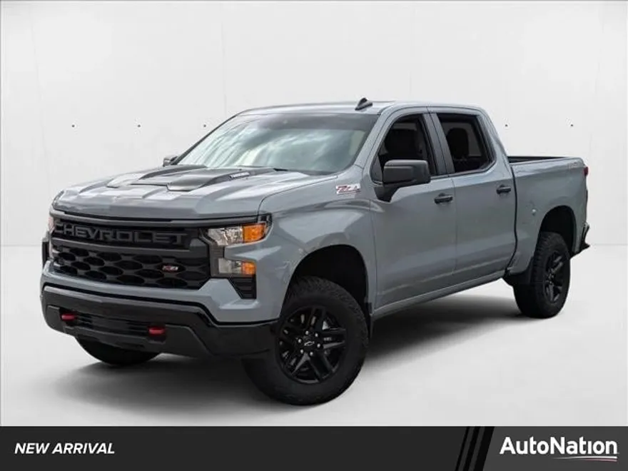 2025 Chevrolet Silverado 1500 Custom Trail Boss photo 1
