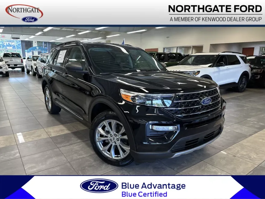 2023 Ford Explorer XLT photo 1