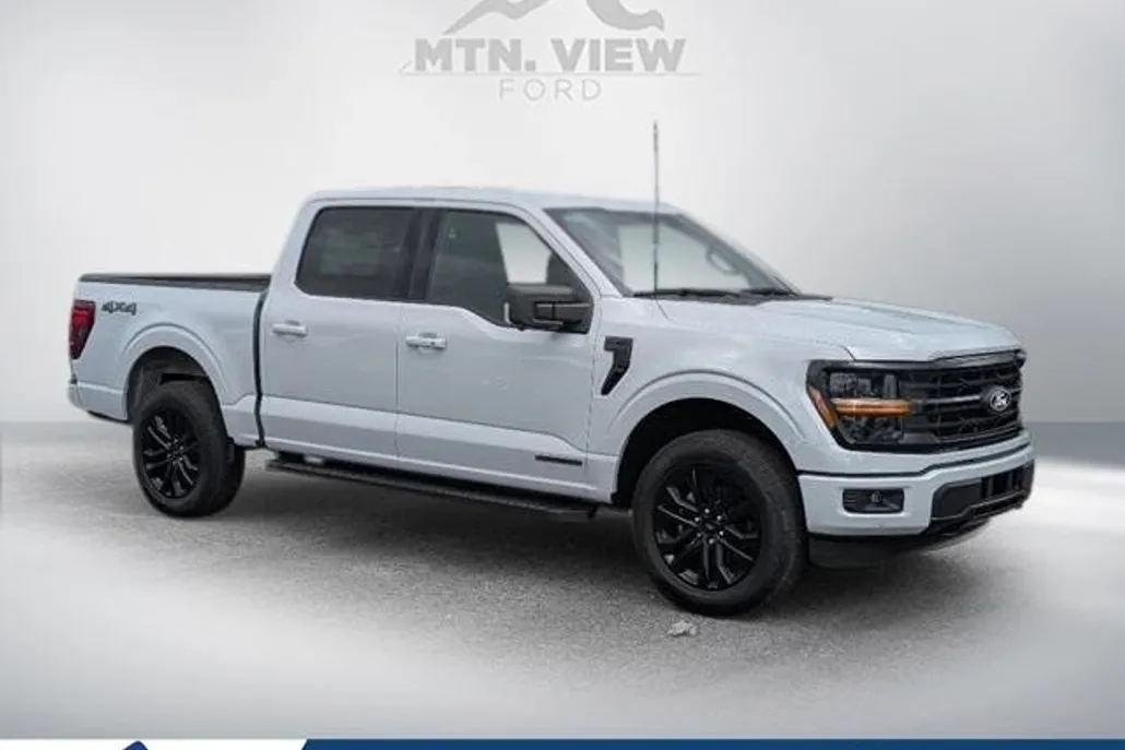 2025 Ford F-150 XLT photo 1