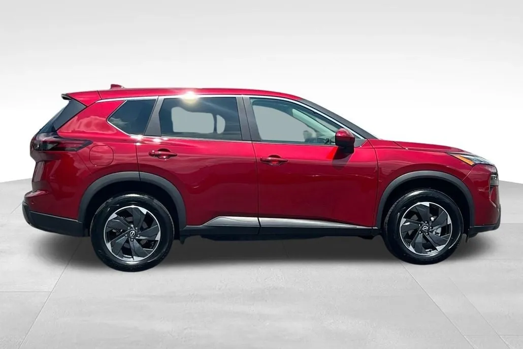 2025 Nissan Rogue SV photo 1