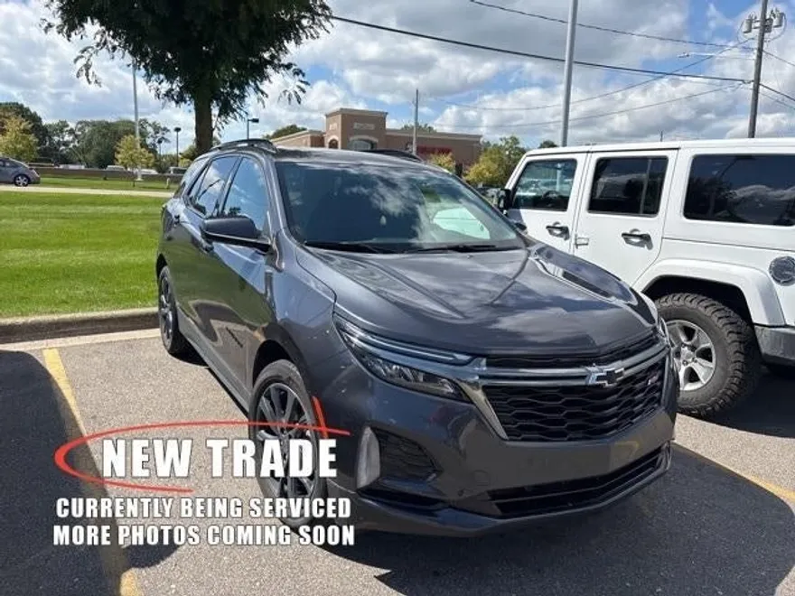 2022 Chevrolet Equinox RS photo 1