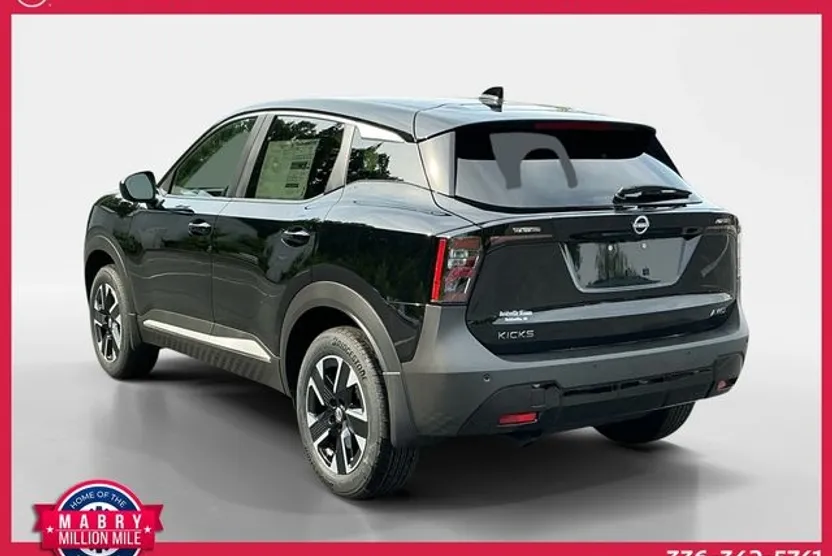 2025 Nissan Kicks SV photo 1