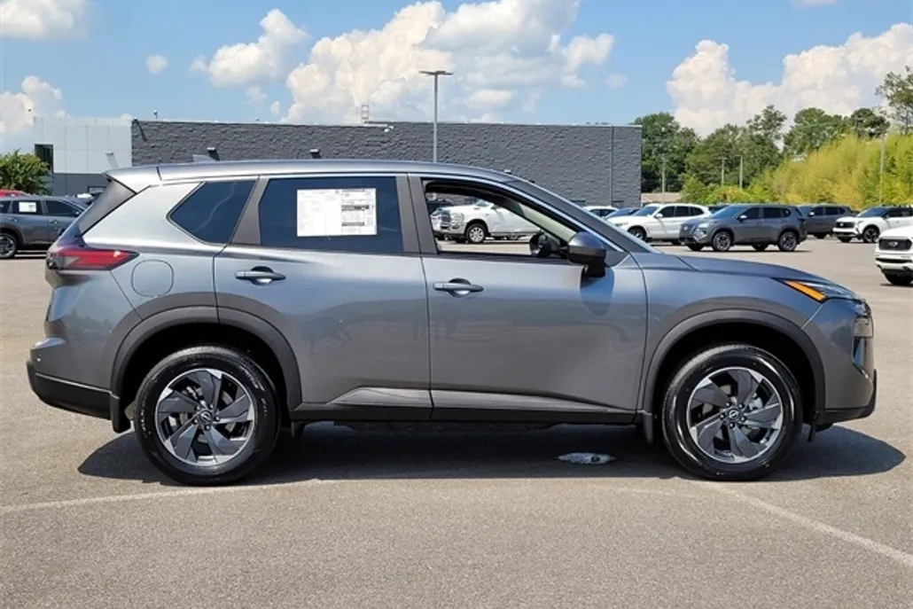 2026 Nissan Rogue SV photo 1