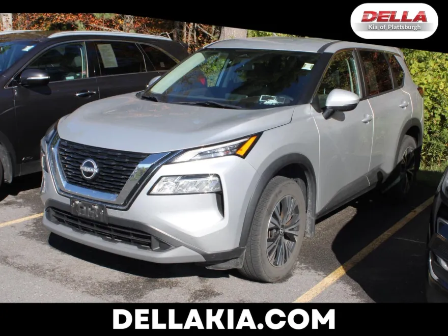 2022 Nissan Rogue SV photo 1