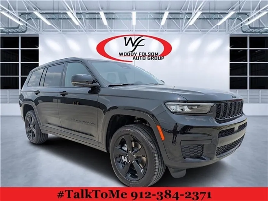 2025 Jeep Grand Cherokee Altitude photo 1