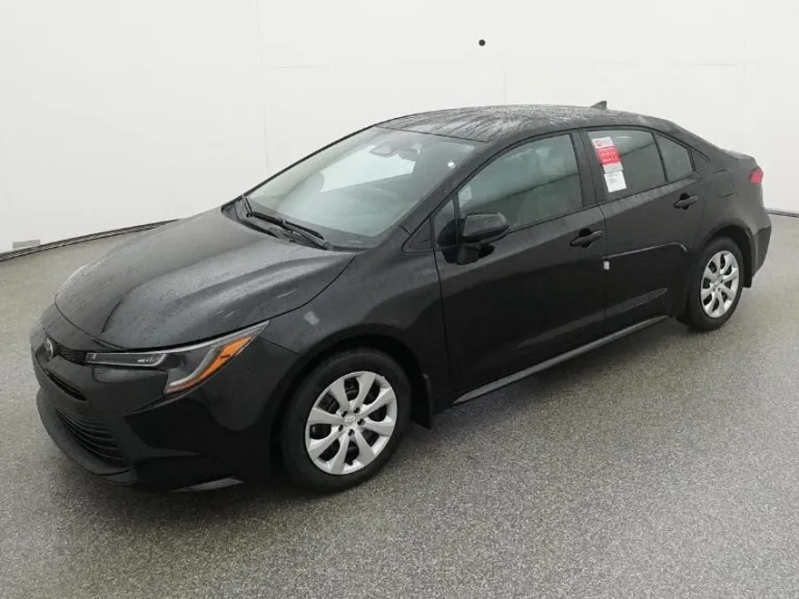 2026 Toyota Corolla LE photo 1