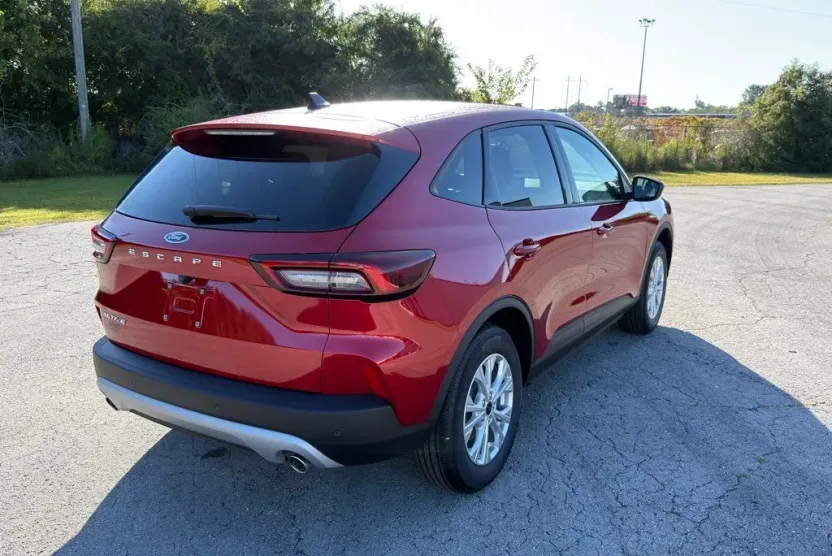 2025 Ford Escape Active photo 1
