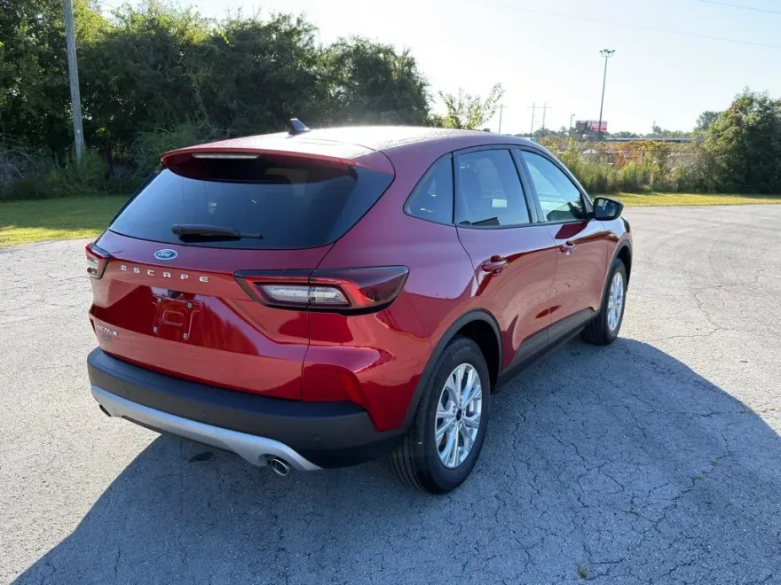 2025 Ford Escape Active photo 1