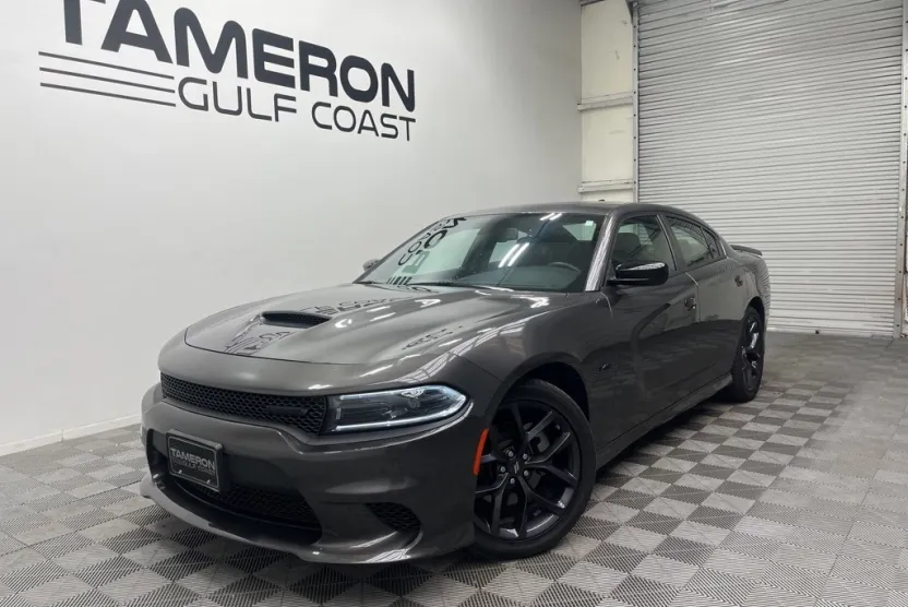 2023 Dodge Charger R/T photo 1